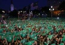Pañuelazo virtual por el aborto legal, seguro y gratuito