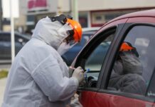 “Mientras la vacunación continúa, sigamos sin realizar reuniones sociales y usando tapabocas”