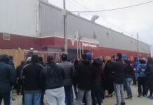 Se agrava el conflicto en Australtex: La empresa amenazó con pedir el desalojo de la planta