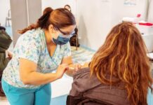 Vacunación COVID: El domingo comienza la inscripción de personas de 40 años en adelante
