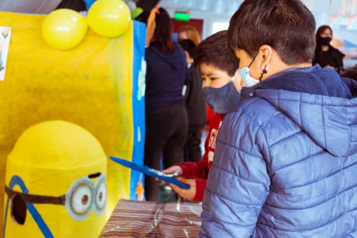 2C2CAB35-10C1-4DF0-9FEC-64E9B42F2B9D