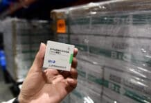 Llegó el décimo vuelo desde China con 768 mil dosis de Sinopharm