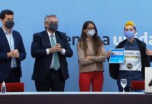 “Cada uno encuentra la felicidad sintiendo lo que siente y siendo lo que es”