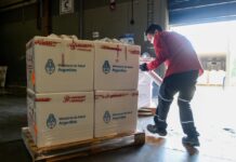 Vacunación COVID-19: Llegaron al país 200 mil dosis del laboratorio Cansino