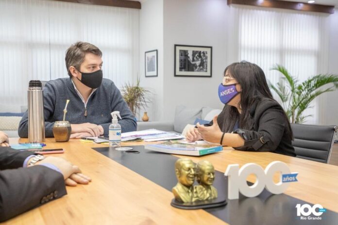 photo4931757242458417529