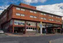 Se firmó el contrato de concesión del Hotel Canal Beagle