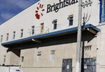 Brightstar: Vacaciones adelantadas y relanzamiento de los “retiros voluntarios”