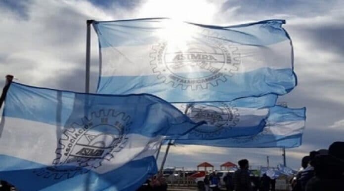 8461cc7a86104a64273a83880e1ed55b-1000asimra_banderas