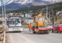 Realizan trabajos de bacheo y repavimentación en Av. Héroes de Malvinas