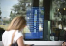 La Unión Europea quitó a la Argentina de la lista de países desde los que se puede viajar sin restricciones