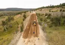Avanza la obra de pavimentación de la Ruta N°1 en la bajada del Lago Khami