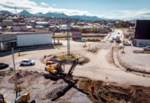 Realizan trabajos para la pavimentación de la rotonda del Pipo en Ushuaia