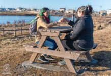 Continúa instalandose mobiliario urbano reciclado en la ciudad