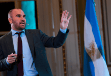 Sólo dos ministros de Economía cumplieron un mandato completo