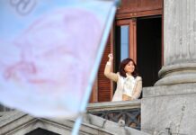 Río Grande, con dos convocatorias distintas en apoyo a Cristina