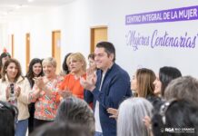 Perez recorrió el Centro Integral de la Mujer junto a mujeres militantes