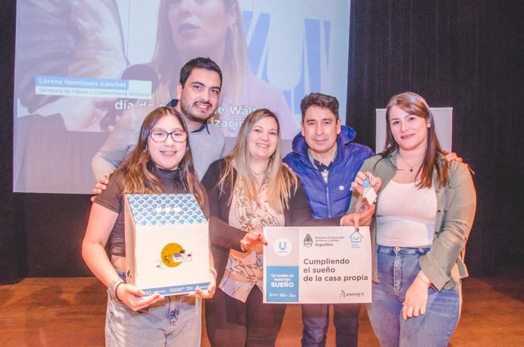 El Municipio entregó las llaves de viviendas PROCREAR a 39 familias de Ushuaia