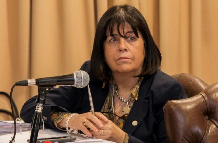 20181022021735_allende