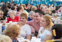 Más de 1800 mujeres participaron del Bingo del Día de la Madre en Río Grande