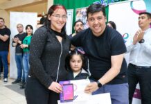 ENACOM entregó tablets en Tolhuin