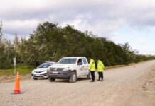 Intensa tarea de control y seguridad en torno al operativo por el incendio en Tolhuin