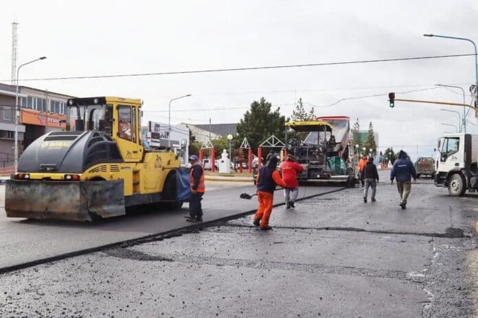 photo_5165645918559644415_y