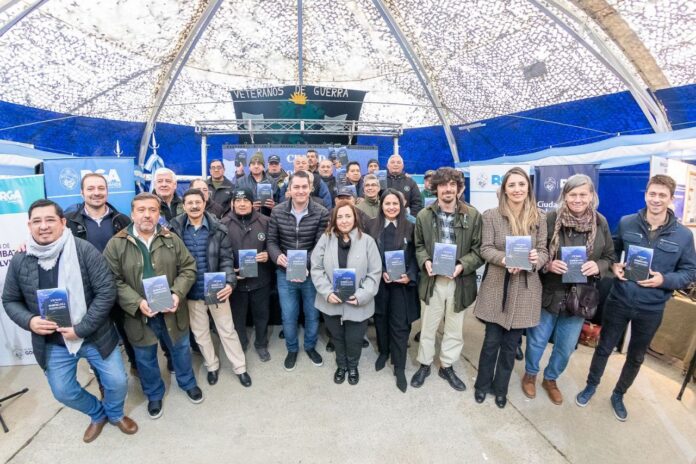 photo_4992273713911147330_y