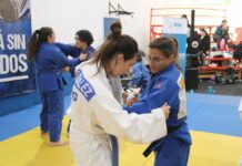 Cientos de jóvenes participaron de la clínica que brindó Paula Pareto