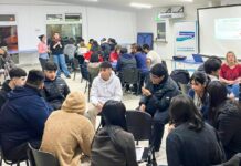 Estudiantes de nivel secundario trabajan sobre el cuidado de la salud mental