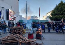 Municipales de Ushuaia se manifiestan por una recomposición salarial