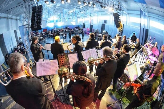 photo_4988197068392737588_y