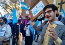 “Los libertarios piensan que van a ser libres, pero van a ser esclavos de lo que más tengan”