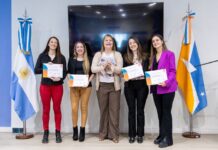 Cuatro especialistas se suman al sistema público de salud