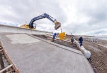Comenzó la segunda etapa de construcción del muro y paseo costero