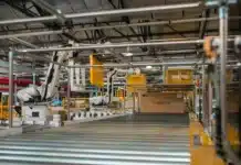 Mirgor despidió a 450 personas y adelantó vacaciones