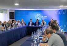 Río Grande y Tolhuin se suman al amparo contra el DNU