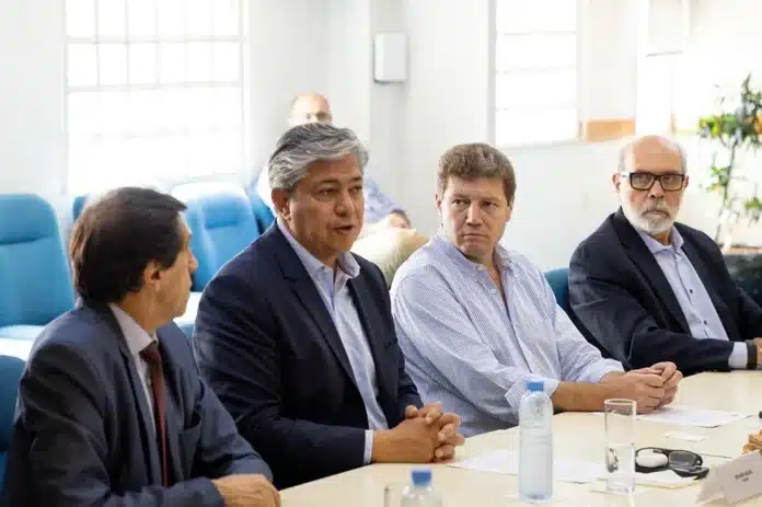 e9b8aa_407c54c385b24ea18559212c21e481fe~mv2