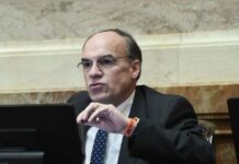 “A la senadora López ni siquiera le escuché la voz en Comisiones”