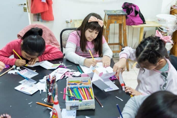 photo_5143538300252957905_y