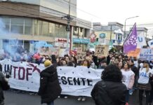 Masiva movilización en Tierra del Fuego por la Educación Pública