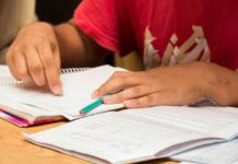 En Río Grande los estudiantes pueden acceder a becas para fotocopias