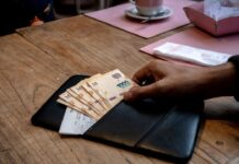 Habilitaron el pago de propinas por medios electrónicos