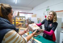 Habrá reintegros del 10% pagando con tarjetas de débito del BTF en ferias barriales