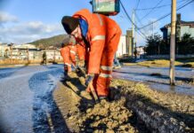 Continúan los trabajos de limpieza de calles y espacios públicos en Ushuaia