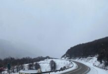 Sigue nevando en Ushuaia y piden extremar los cuidados