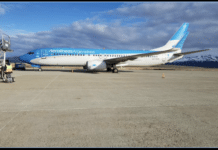 Un avión tuvo que aterrizar de emergencia en Ushuaia por amenza de bomba