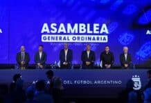 Asamblea en AFA: se anularon los descensos y Tapia fue reelecto