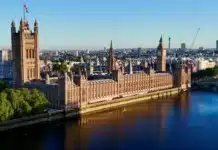 Reino Unido devuelve la soberanía de un archipiélago