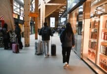 Gobierno gestiona con la aerolínea Jetsmart para brindar beneficios a residentes y turistas