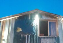 Le prendió una vela a la virgen y se le incendió la casa